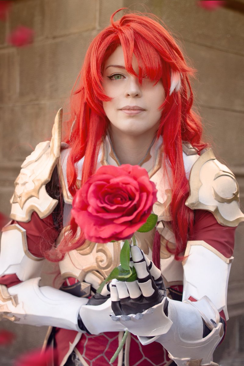 'My oath is a solitary rose!'

#Argenti #HonkaiStarRail