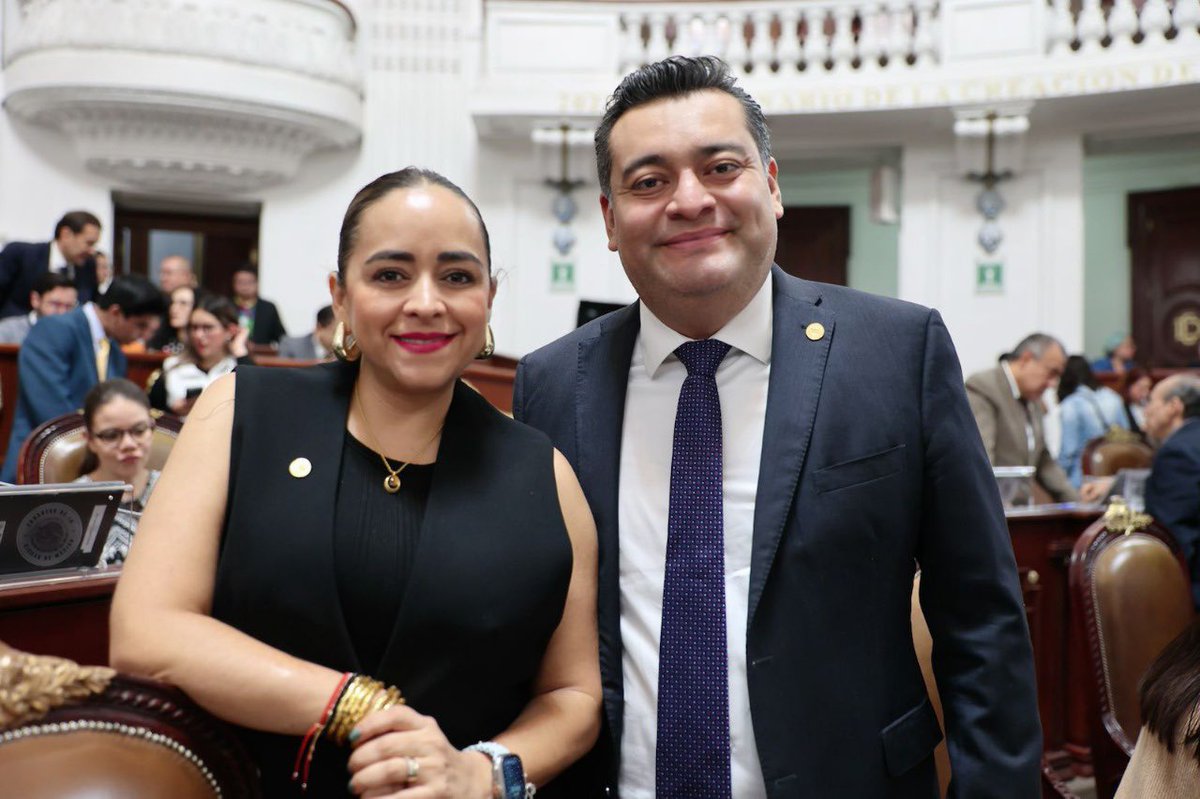 laualvarez_80's tweet photo. Hoy, junto con el Dip. @GarridoDiego_, presente en el @Congreso_CdMex una iniciativa para impulsar un esquema educativo y de cuidados para la primera infancia. Es clave que el sector público y privado trabajen en conjunto para garantizar el desarrollo integral de nuestras niñas y niños.