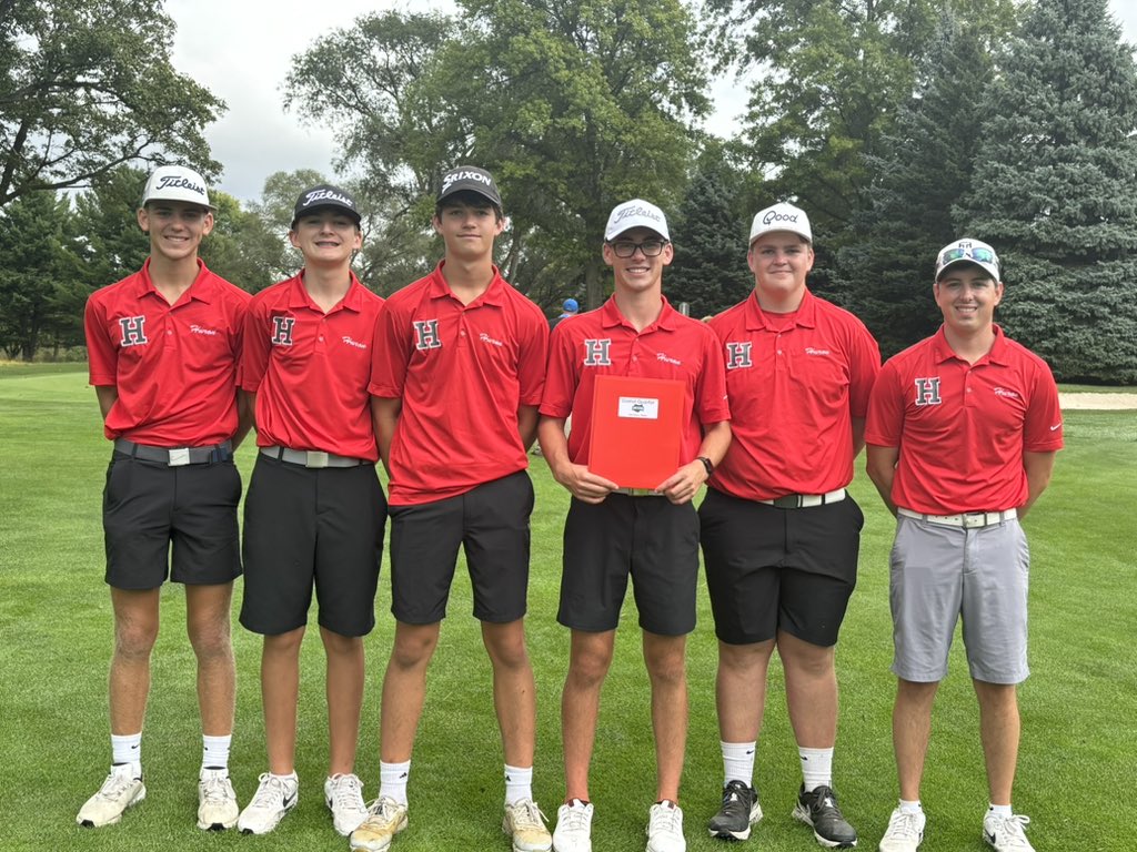 SECTIONAL CHAMPS!

Boys golf takes home a sectional championship with a team score of 331 and advances to districts next week! Give a hand for our boys golf program 👏

#TigerPride