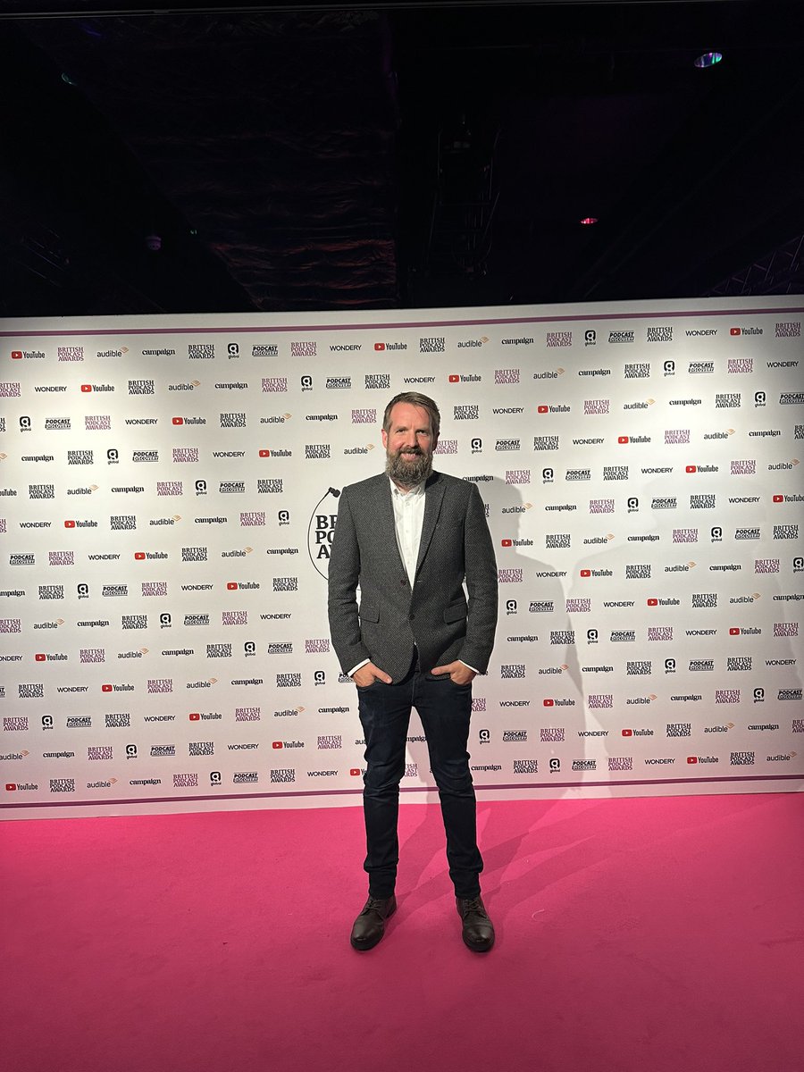 ChildreninNI's tweet photo. From the studio to the red carpet! Delighted to be at the British Podcast Awards tonight representing ParentLine NI. Thank you to everyone who has tuned in and supported us along the way! #BritishPodcastAwards #Parentline #parenting https://t.co/yskWEu9MgR