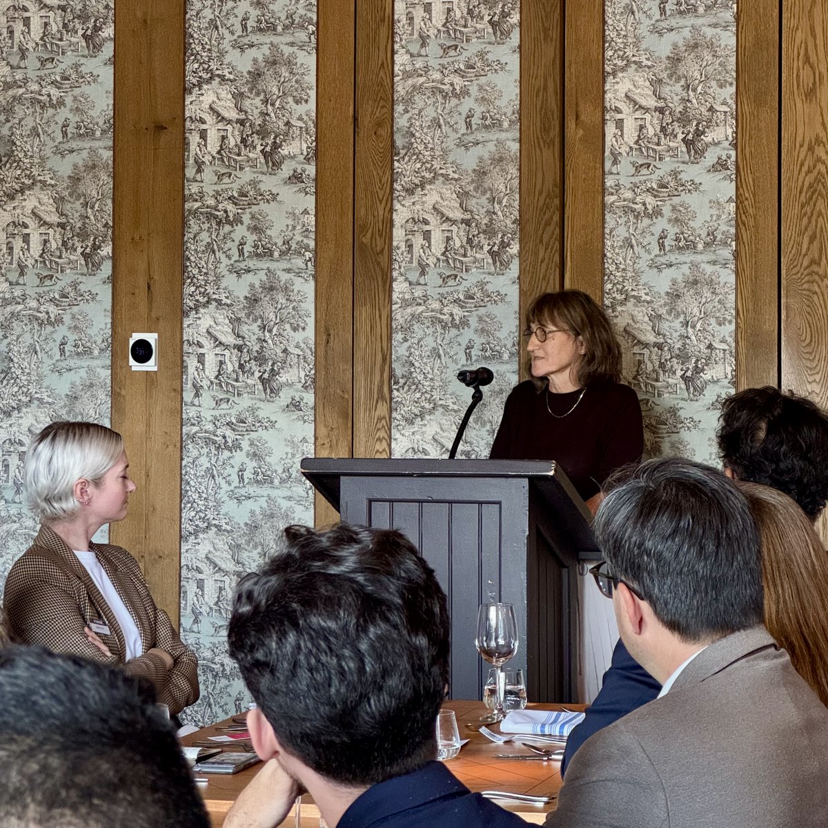 5RightsFound's tweet image. 🚀“Technology will play a significant part in #childrens future, and the world they build will depend on the technology they inherit.” 
Baroness Kidron, our chair and founder, tells the #Attention conference. 
🚸It’s time to give them a digital world that is #SafeByDesign