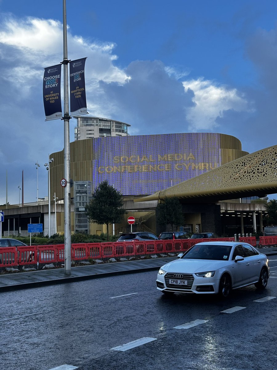 “Swansea is a town where art is alive.” Dylan Thomas

Felt surreal for our small part of the world to host this year’s Social Media Cymru conference <a href="/SMCCymru/">Social Media Conference Cymru 📲</a> 🥹🤩 

#SMCCymru24