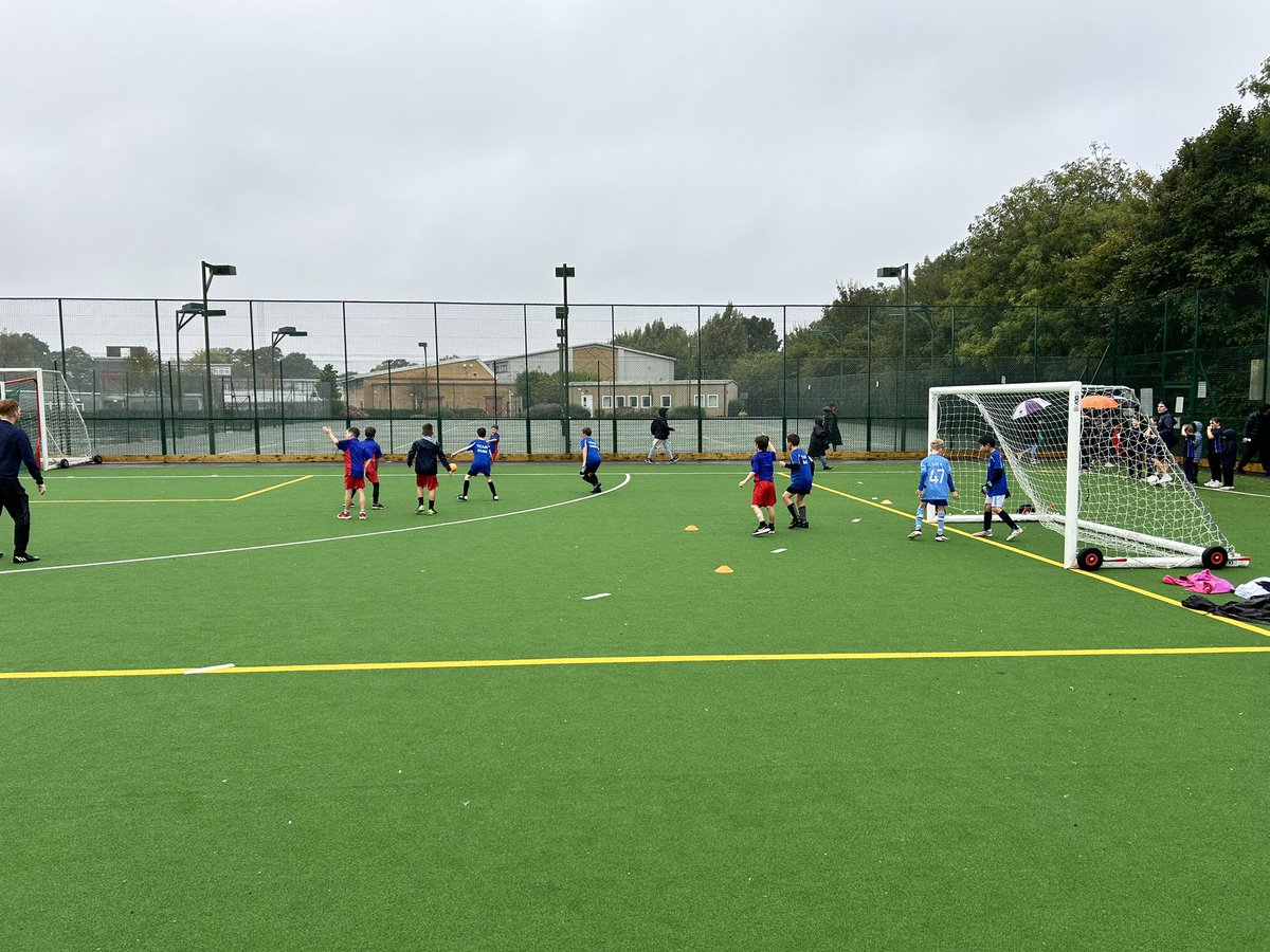 Park Primary PE tweet media