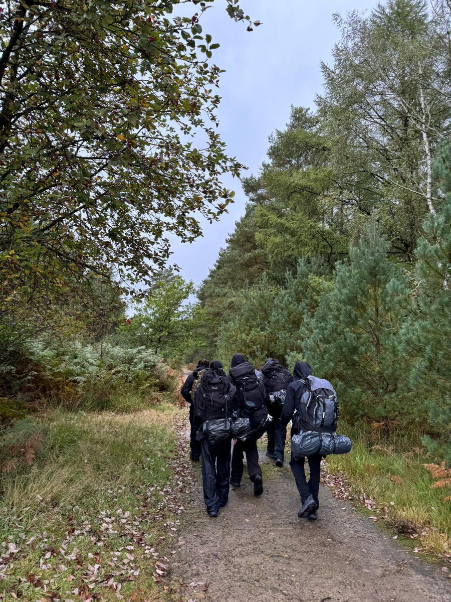 Harris_SJW's tweet photo. Off they go! ๐บ๏ธ๐งญ
Our Sixth Form students are starting their two-day, one-night expedition for the Duke of Edinburgh Silver Award. We're so proud of their hard work and dedication - best of luck to all! ๐
#DofE #LifeSkills #OutOfTheClassroom https://t.co/a9L2PGWX9t