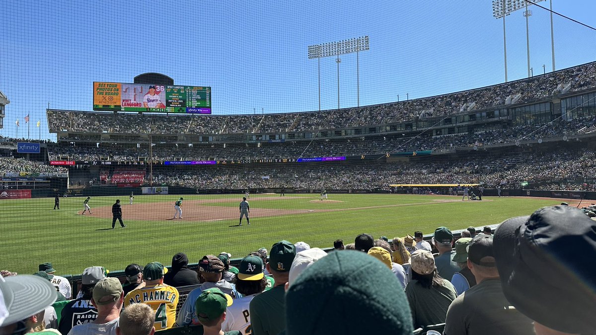 AssistantDS's tweet image. SELL THE TEAM