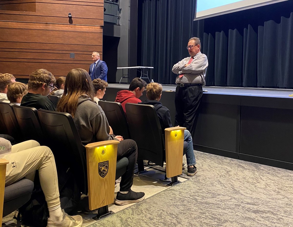 So excited for the Minnesota Supreme Court Traveling Oral Arguments visit to Rock Ridge High School on Oct. 3! 6th District Public Defenders Mark Muhich and Bruce Williams met with students to talk about how a case gets to the Supreme Court and what oral arguments look like.