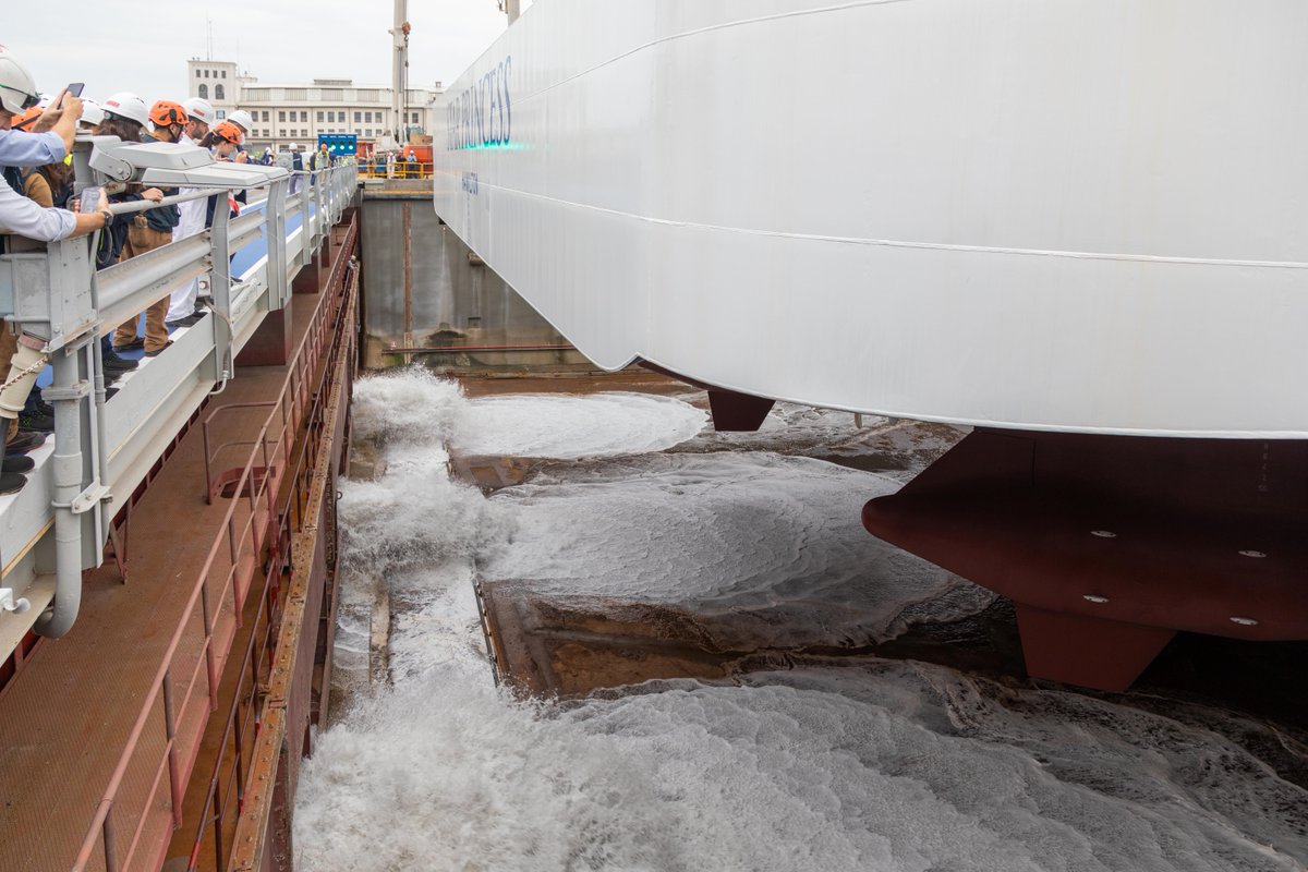 Star Princess has reached a major milestone! 🌟 Today, we celebrated the float out ceremony for our second Sphere-Class ship! This marks the first time she touches the water, moving one step closer to her grand debut in Fall 2025!
spr.ly/6010oxI6a

#StarPrincess