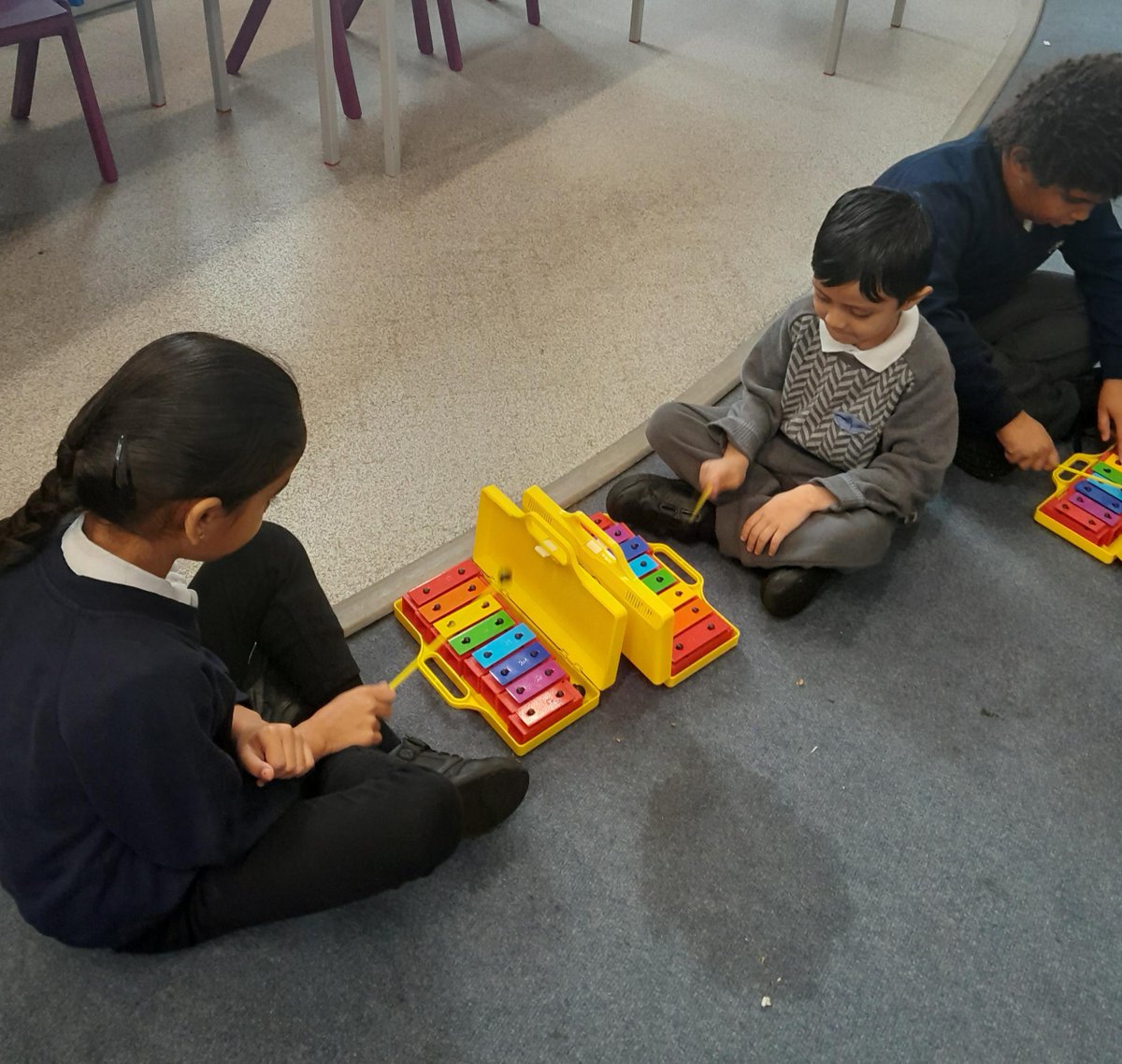BenedictAcad's tweet photo. This week the children have loved resuming their whole-class music sessions! Today children in Key Stage 1 resumed their work as part of the Mini Musicians pilot study with @mertonmusic. Also starting this week was our R-6 band club, where the children produced their first piece! https://t.co/UGfWzDPfm1