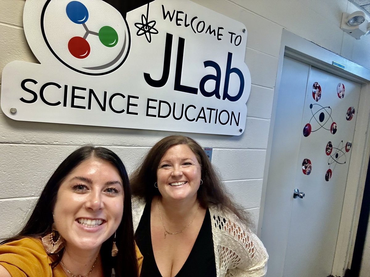 KatelynLeitner1's tweet photo. Exciting night as the Jefferson Lab Teacher Cohort kicks off! Thrilled to engage Region 2 educators in hands-on inquiry activities to strengthen science instruction for 5th grade classrooms. Looking forward to impactful learning! #STEMEducation #ScienceInquiry #TeacherCohort https://t.co/Dy4oF78ro9