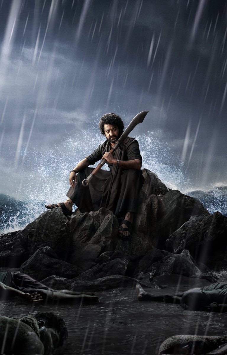 SHOWTIME: #Devara 🔥 
Darshanaaaaammmmm! 🤩 <a href="/tarak9999/">Jr NTR</a> ♥️