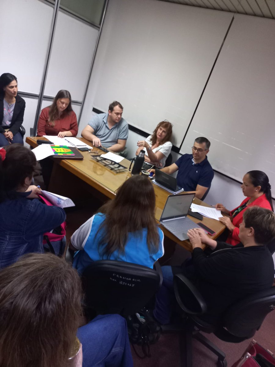 Hoy 26/9 se desarrolló un nuevo encuentro de Mesa Técnica. de Titularización en el C.G.E. plasmando el  objetivo primordial que es la de jerarquizar la docencia y resguardar los derechos de los trabajadores de la educación. <a href="/grillo141/">Ruben Dario</a>
<a href="/cjdechat/">Christian Dechat</a> <a href="/FChlypanka/">Fabián Chlypanka</a> <a href="/udpm_misiones/">UDPM</a>