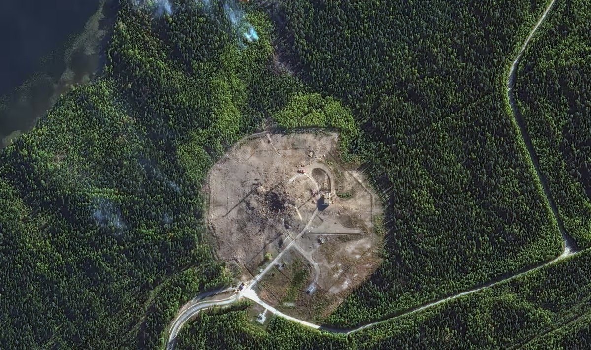 rhodusinc's tweet photo. ICBM Sarmat that blew up during the test launch several days ago is a liquid fuel missile. Now the thing with Russian liquid fuel missiles is that their production is relatively de-prioritized, underfunded and generally more archaic compared with solid fuel ones.

Let's see how. https://t.co/8bFlE400KZ