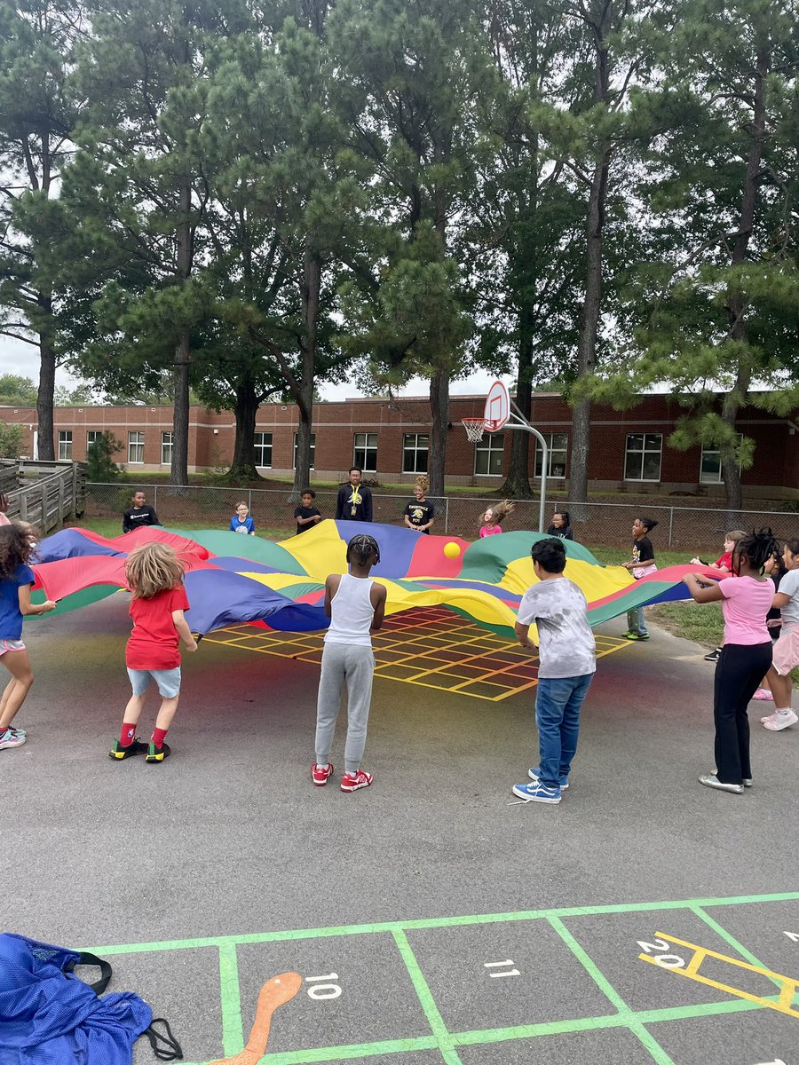 KHS PEPI (@khspepi) on Twitter photo Thank you! @KESPrincipal <a href="/mschristianson3/">Dominique Christianson</a> for having us today! It was the highlight of our day. We always enjoy interacting with the little Knights! Knightdale Elementary rocks! ๐<a href="/WCPSS/">Wake County Public School System</a> <a href="/KnightdaleHS/">Knightdale High</a> #KHSPEPI #BeNoble Thank you! @KESPrincipal <a href="/mschristianson3/">Dominique Christianson</a> for having us today! It was the highlight of our day. We always enjoy interacting with the little Knights! Knightdale Elementary rocks! ๐<a href="/WCPSS/">Wake County Public School System</a> <a href="/KnightdaleHS/">Knightdale High</a> #KHSPEPI #BeNoble