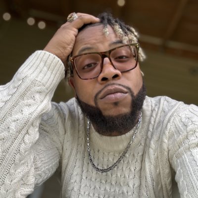 theniceguy4u's tweet photo. #NewProfilePic https://t.co/ZFA5YIkHmN
