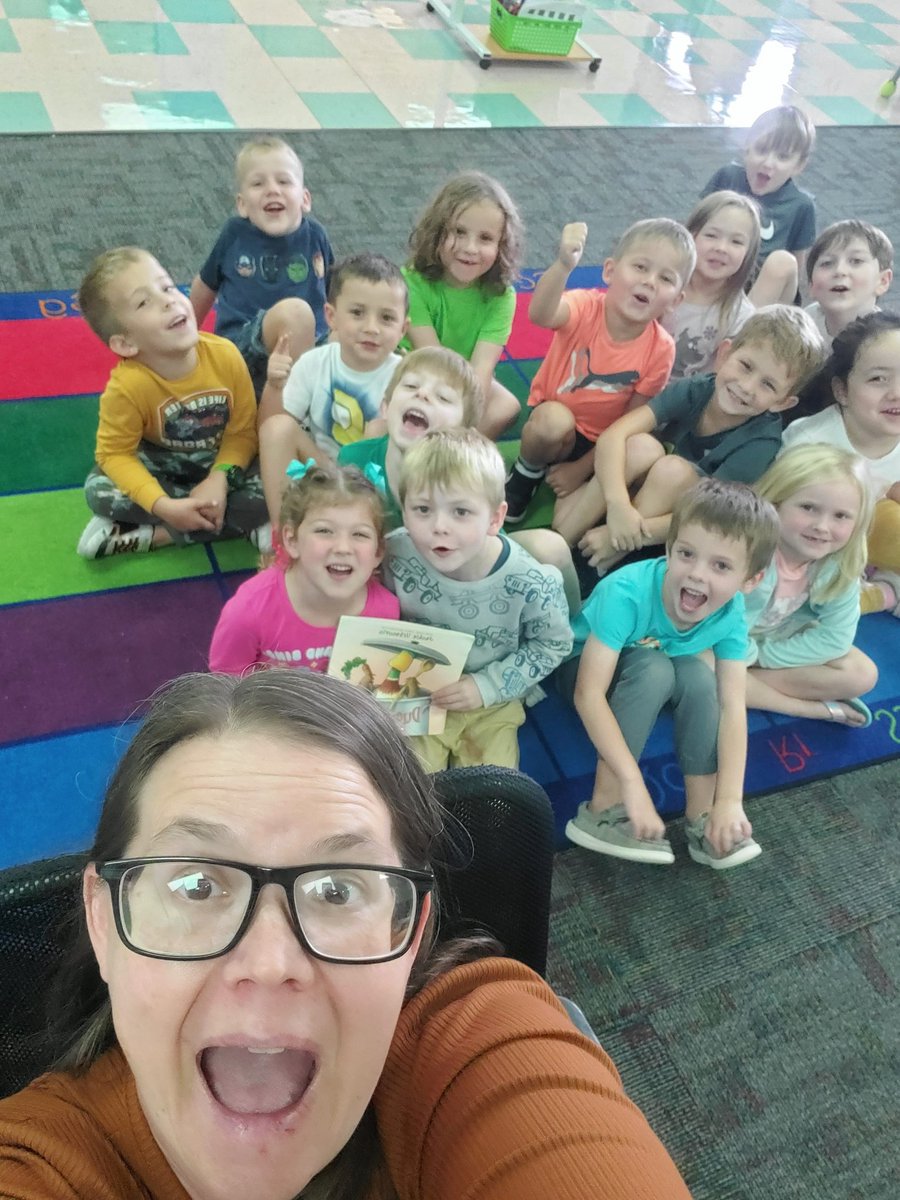 SaraShevchuk's tweet image. Just a few of our @SpsTruman Ss who Dropped Everything and Read! #SPSreadtosucceed @officialSPS