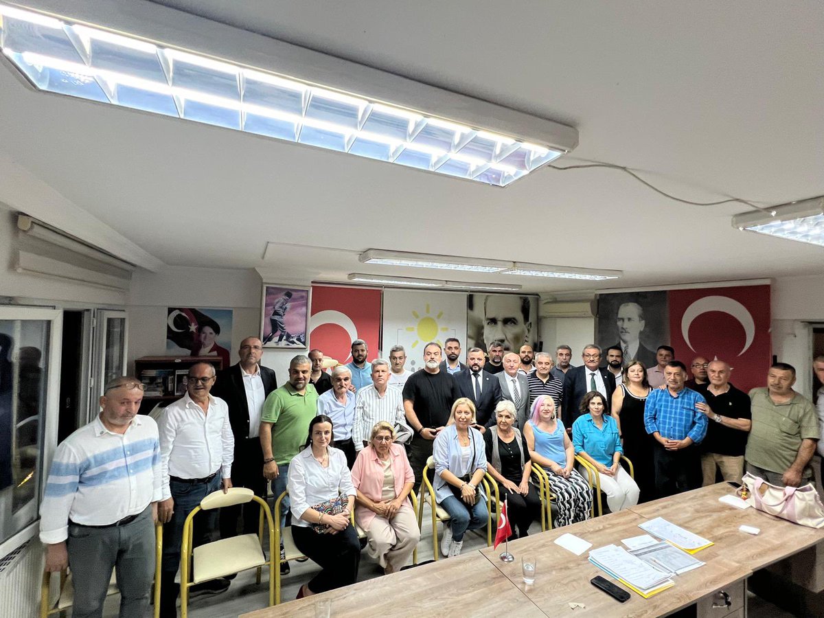 Bornova iyi parti yönetim kurulu toplantısı