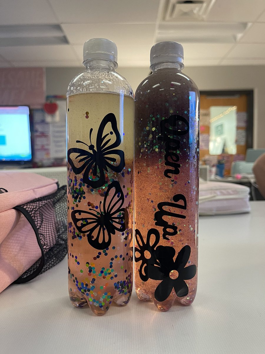 OlatheFutureEd's tweet photo. FEA juniors have been hard at work learning about best practices and made Calming Bottles that could be placed in their future Calming Corners. ALL students need to feel safe, have the ability to make choices to a place to be calm and belong.
#FEA #bestpractice #calmingcorner https://t.co/IyfyM8KHiQ