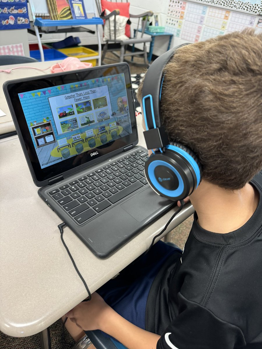 dclingingsmith1's tweet image. We have been working on comparing numbers in math this week! Friends did a great job using math vocabulary! #fabulousfirsties #greaterthan #lessthan #equalto @VV_Voyagers