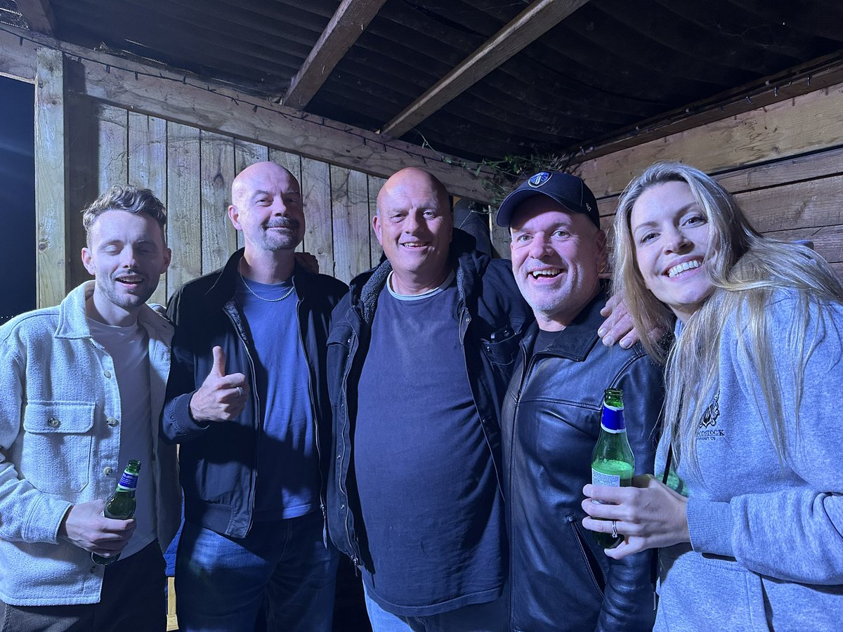 Joeteb's tweet photo. @ChrisMoyles @RadioX thank you so so much for a very bizarre amazing evening xx https://t.co/EJSqPRoGLF