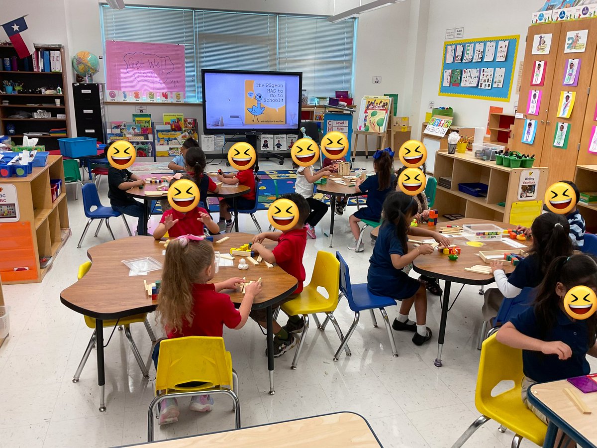 BushES_Library's tweet image. Some days you come to the library, and some days the library comes to you! We loved reading “The Pigeon Has to Go to School” then creating blueprints and building our school. #literacy