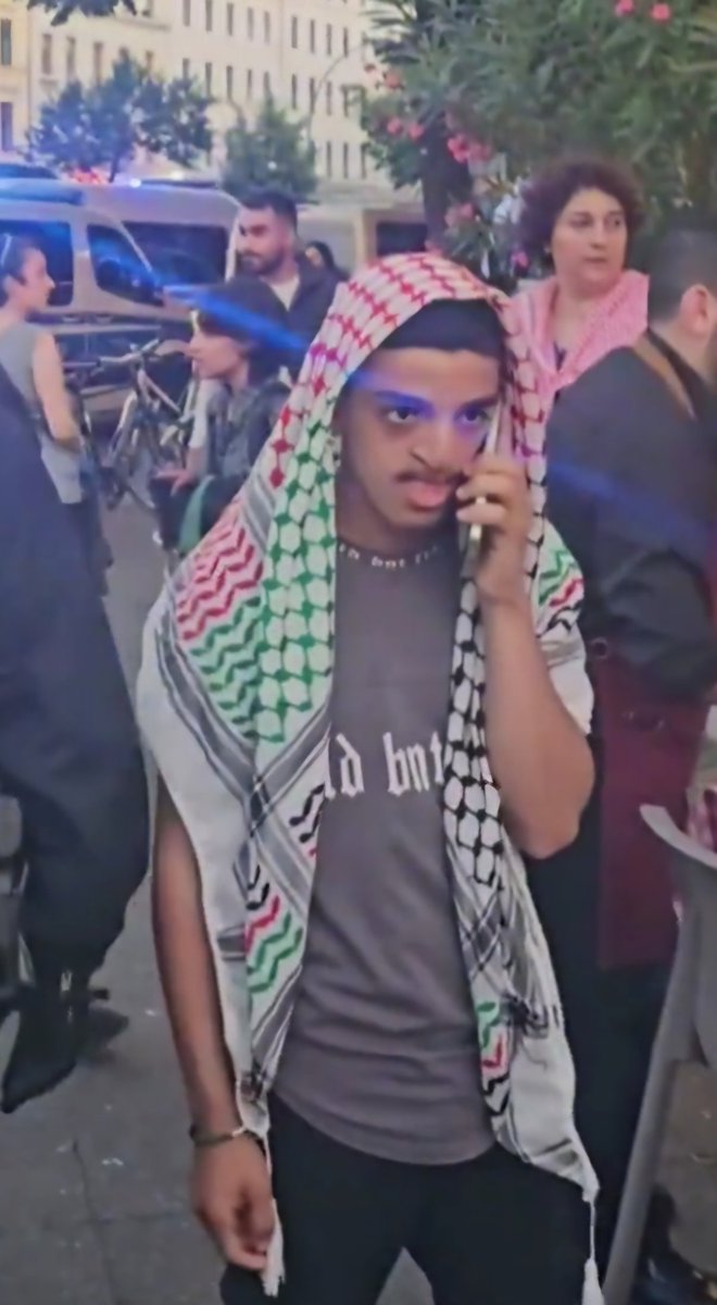 <a href="/RadioGenoa/">RadioGenoa</a> The product of incest