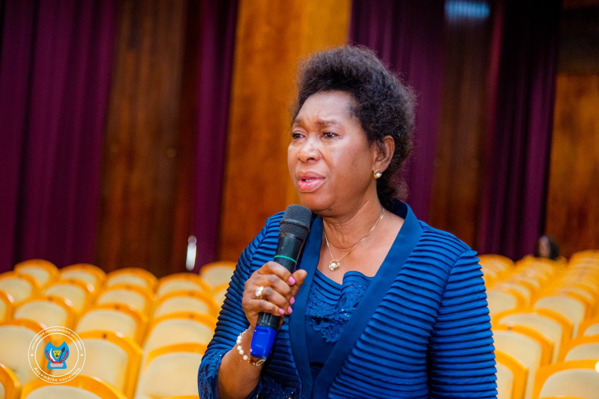 BoboMokonzi's tweet photo. #Ass_Nat | devant le bureau, l’honorable Marie-Ange LUKIANA présente les désidératas de sa circonscription électorale qui se traduit par les besoins sociaux liés au développement.
@EdmondIzuba1 @Bibimusafi @Bibishe6 @VitalKamerhe1 @FKalula @Congostar494968 @PatrickKitoko22 https://t.co/mH0lYSLzD5