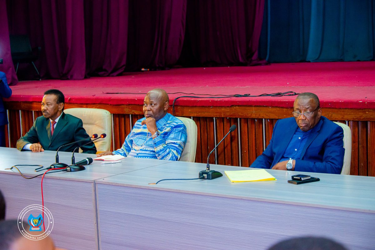 BoboMokonzi's tweet photo. #Ass_Nat | devant le bureau, l’honorable Marie-Ange LUKIANA présente les désidératas de sa circonscription électorale qui se traduit par les besoins sociaux liés au développement.
@EdmondIzuba1 @Bibimusafi @Bibishe6 @VitalKamerhe1 @FKalula @Congostar494968 @PatrickKitoko22 https://t.co/mH0lYSLzD5