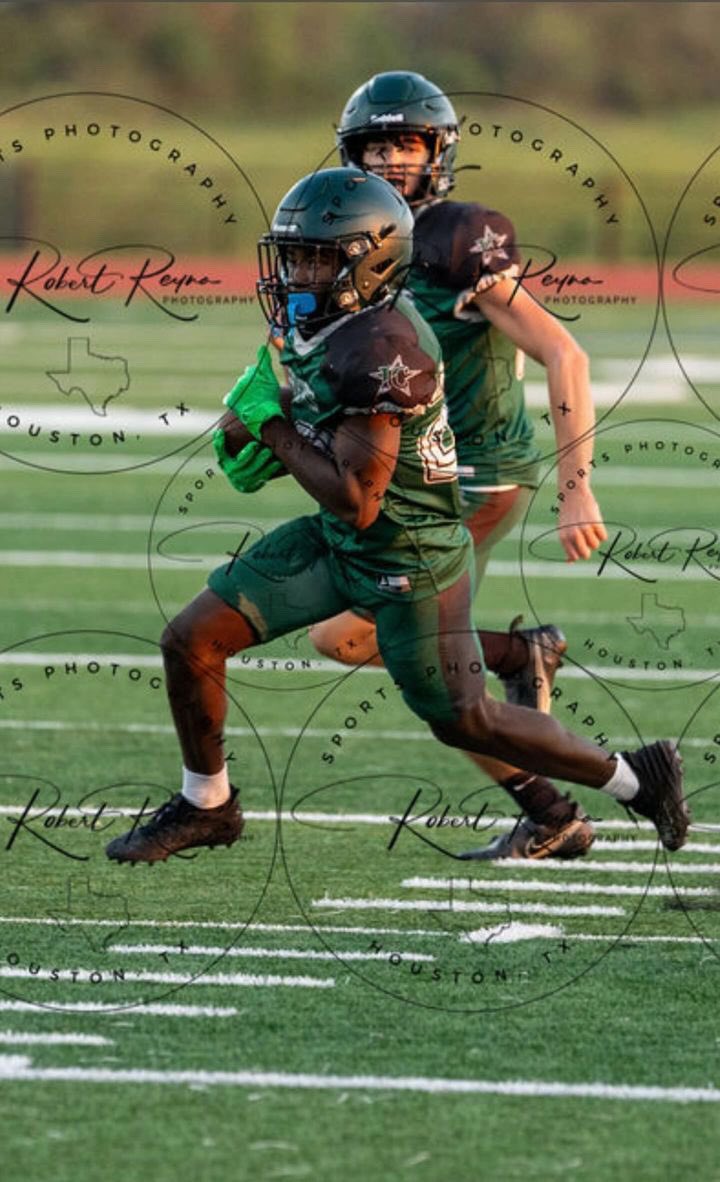 CodyStubbs08's tweet photo. #AGTG Gods Always got my side Now it’s Just time for me To Work 🤞🏾🏴‍☠️@GoMVB @WhiteCarnell @ICHSBOOSTER @coachrgarza @IC_PioneersFB @T360Elite https://t.co/3nP0vJdtjC