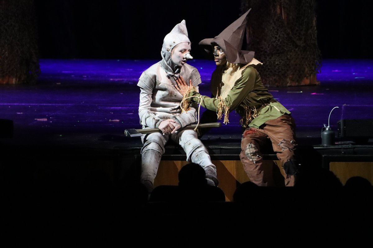HFHS59's tweet photo. Did you make it to Oz? We hope you enjoyed HF Theatre's production of The Wizard of Oz! A big shout out to the cast and crew--our Vikings' talent and dedication is unmatched.📽👠🌪

Let us know in the comments your favorite moments from the show💚#WeAreHF https://t.co/fZNiVmRjA9