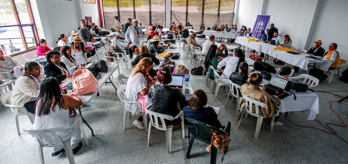 En Tibasosa, Boyacá, avanza el segundo día del cuarto plenario de la <a href="/mesanalvictimas/">Mesa Nacional de Víctimas</a>, en el que se han discutido temas clave como la protección a líderes sociales y los avances en indemnizaciones administrativas.