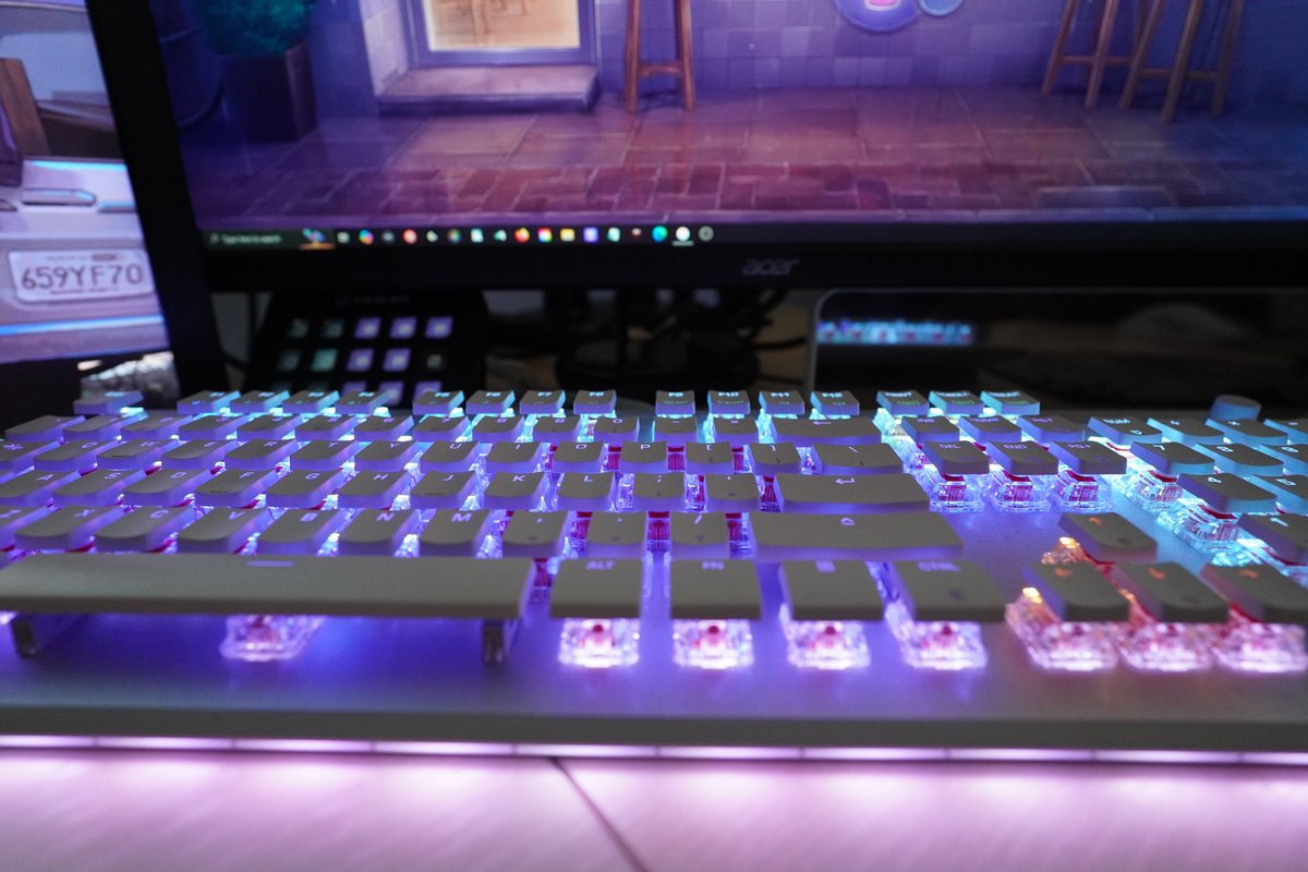 If you need a new headset, keyboard or mouse just like mine! 10% off at checkout with my code “SHORTIIE” 💜💚🧡 more items coming soon to share 👀. Appreciate <a href="/TurtleBeach/">Turtle Beach</a> for letting me try these awesome products! 

🌸 Products Shown in Pictures
- Vulcan ll Max White Keyboard 
-