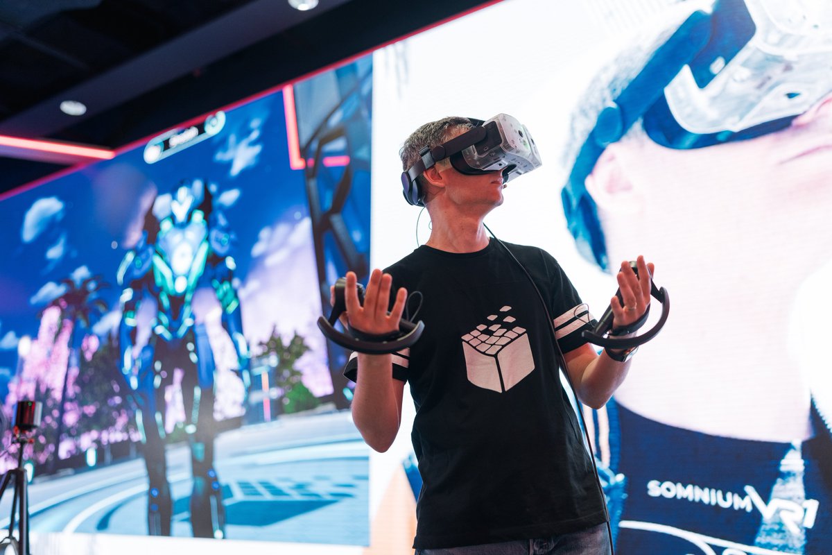 ASychov's tweet image. Here are some pictures from the @ForbesCesko #NextBigThing conference.

I did a LIVE keynote speech while wearing @SomniumSpace #VR1 headset inside our #SocialVR platform showcasing latest v3 platform update. 

I hate slides - I truly LOVE showing my products in action❤️