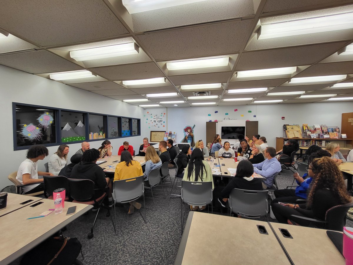 DrSmithFCAHS's tweet photo. Today @AbDPittsburgh visited @NorthgateProud & our #NoPlaceForHate students led discussions using their #IsItFair discussion tool. I'm so proud of these kids! Shout out to @Jeff_Evancho, @LrningInstigatr, & #TwitterlessMrBurns for championing this work! #StudentsFirstAndForemost https://t.co/80gFrEewG1