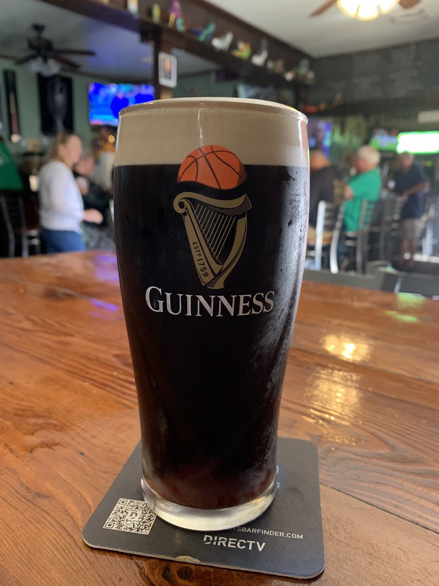 bduels's tweet photo. @PintsO_Guinness from @finnmccoolspub https://t.co/rChbCZdwzM