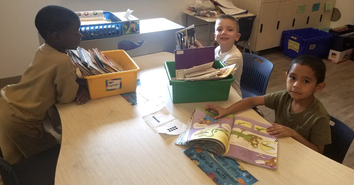 𝐃𝐫𝐨𝐩 𝐄𝐯𝐞𝐫𝐲𝐭𝐡𝐢𝐧𝐠 𝐚𝐧𝐝 𝐑𝐞𝐚𝐝 𝐃𝐚𝐲 <a href="/yorkelemeagles/">York Elementary</a> with Ms. Spaces’ class! #SPSreadtosucceed <a href="/klmalley/">Kara Malley</a>