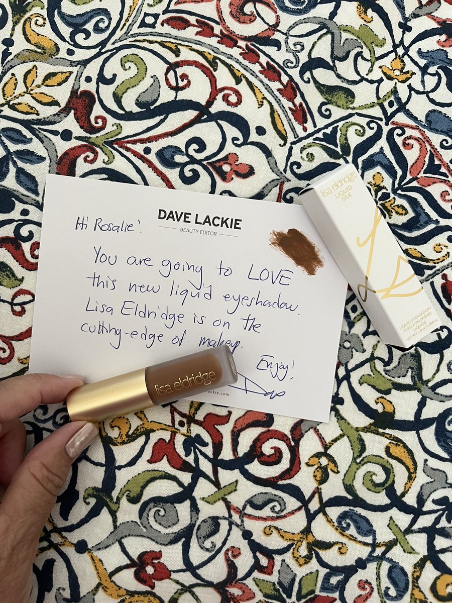 Tweedy30Reeves's tweet image. @davelackie 
Thank you again for the beautiful new liquid eyeshadow! #lisaeldridge #davelackie