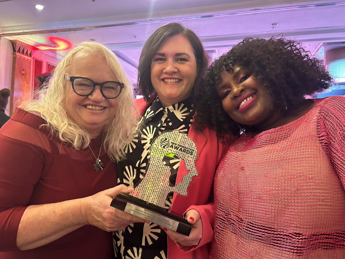 Flow Communications tweet media