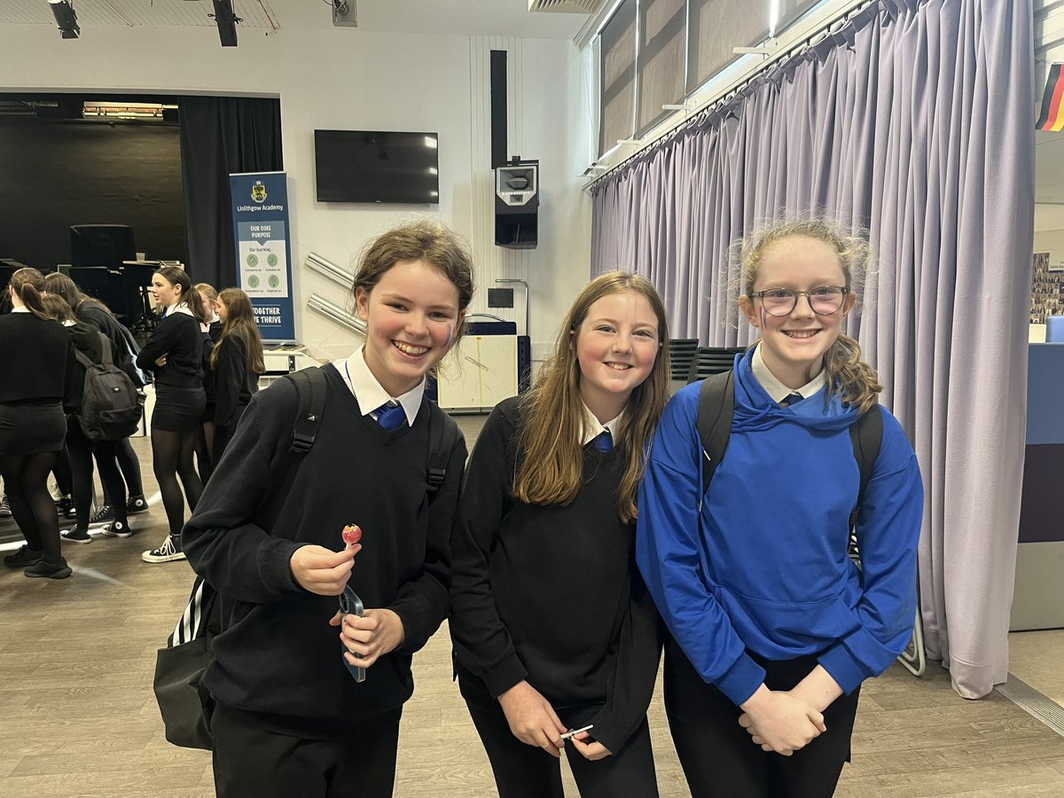 Linlithgow Academy English tweet media