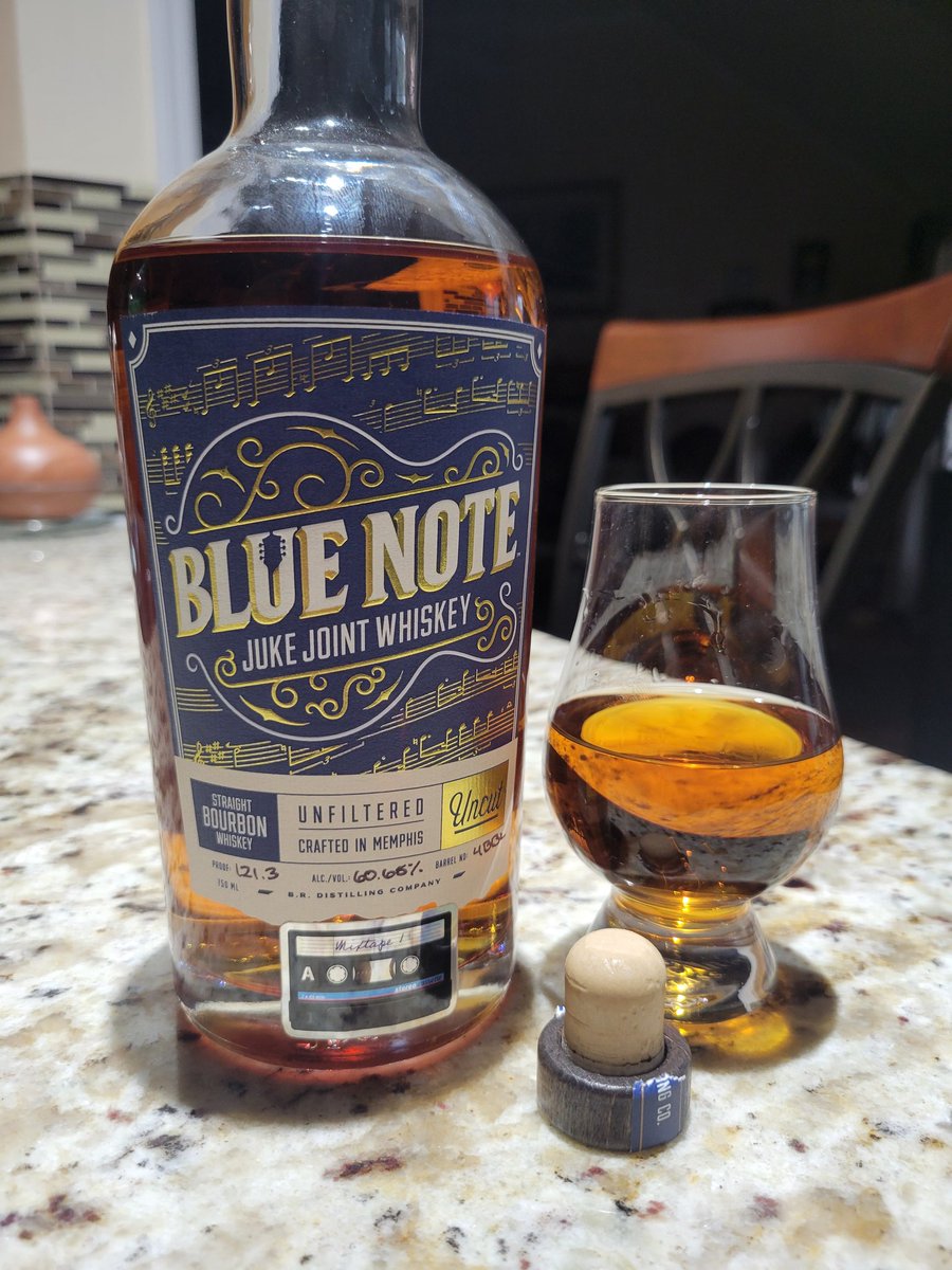 oskiwhoaski's tweet photo. They say there's a storm coming.....
@bluenotebourbon
#bluenotebourbon #bluenoteuncut #bluenoteuncutunfiltered #MixtapeA 
#bourbon #bourbonlover https://t.co/zVG0HkbdqD