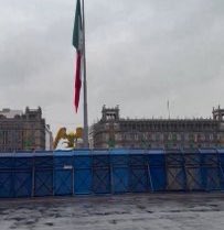 Con los padres de los 43 al inicio del sexenio   //   Con los padres de los 43 al final del sexenio.

#Ayotzinapa10años