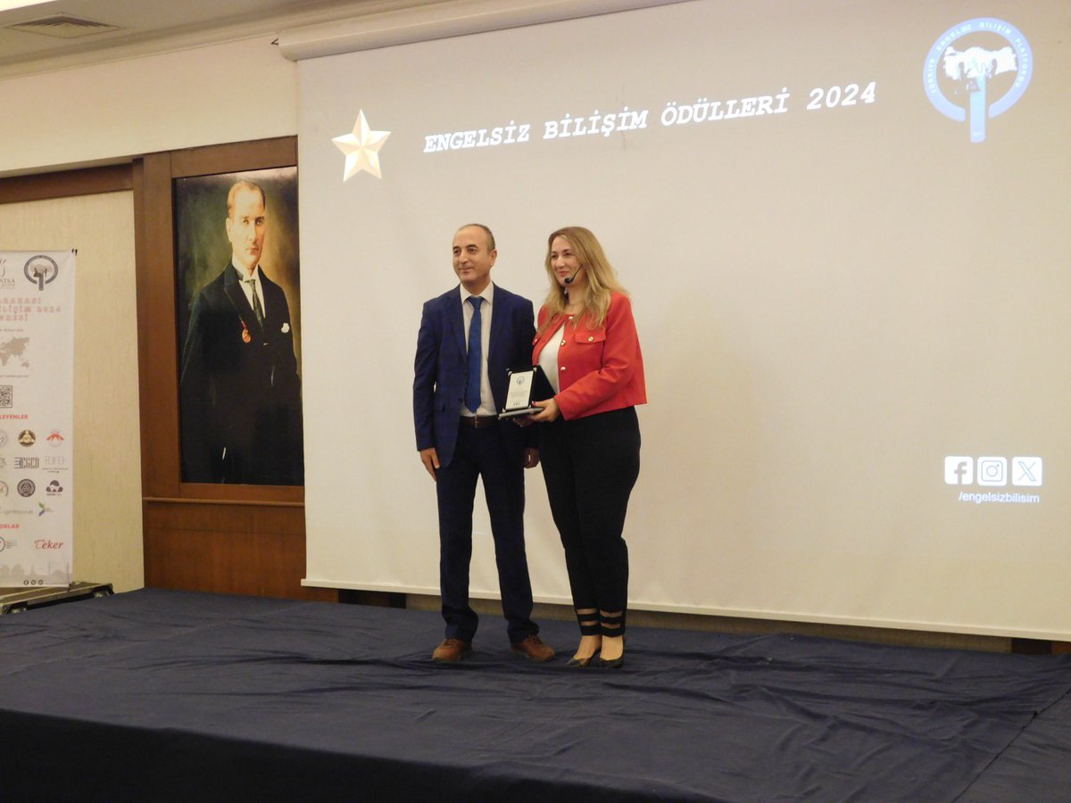 2024 Uluslararası Engelsiz Bilişim Kongresi’nin 12. yılında da sunucu olarak yer almaktan büyük bir onur duyuyorum. Engelleri kaldırmak için atılan her adımın bu anlamlı kongrede ödüllendirilmesi, bu yolda emek veren değerli kişilerle tanışma fırsatı bulmak benim için tarifsiz