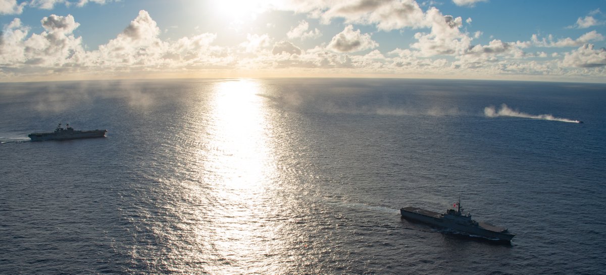 USNavy's tweet photo. #USNavyPhotosoftheDay:
1️⃣ @USSHARRYSTRUMAN deploys from @NAV_STA_NORFOLK
2️⃣ #USSAmerica underway w/ JMSDF during TRANSPORTEX
3️⃣ MACM Gonzalez motivates CPO selects aboard @TheRealCVN71
4️⃣ #HSC9 & #VAW120 carrier quals w/ @CVN78_GRFord in Atlantic Ocean
👉 https://t.co/aZddB6hxYf https://t.co/bzUpmJpZDN