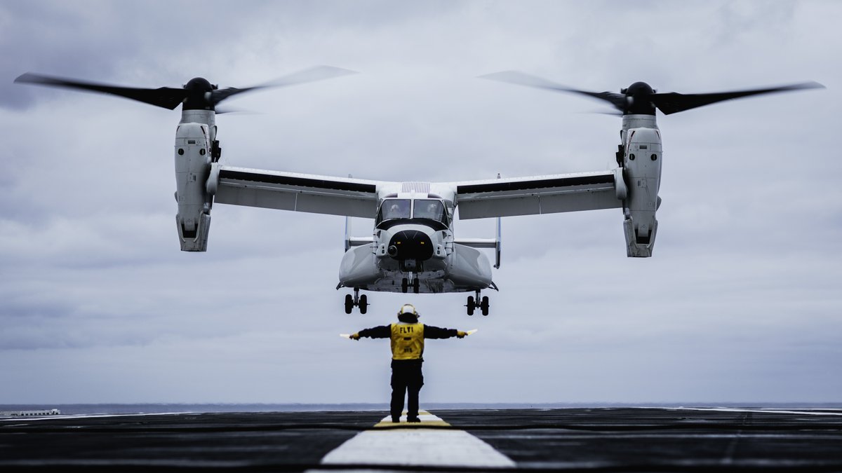 USNavy's tweet photo. #USNavyPhotosoftheDay:
1️⃣ @USSHARRYSTRUMAN deploys from @NAV_STA_NORFOLK
2️⃣ #USSAmerica underway w/ JMSDF during TRANSPORTEX
3️⃣ MACM Gonzalez motivates CPO selects aboard @TheRealCVN71
4️⃣ #HSC9 & #VAW120 carrier quals w/ @CVN78_GRFord in Atlantic Ocean
👉 https://t.co/aZddB6hxYf https://t.co/bzUpmJpZDN