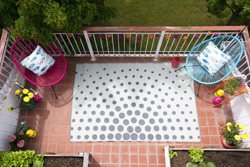 mkldesignstudio's tweet image. Transform your outdoor space into a cozy retreat! 🌿✨ This lovely patio setup is perfect for enjoying sunny days &amp;amp; starry nights
•
•
•
Interiors: @mkldesignstudio

#MKLDesignStudio #YYCLiving #CustomHomes #CozySpaces #OutdoorRetreat #SummerVibes #OutdoorOasis #AlfrescoLiving