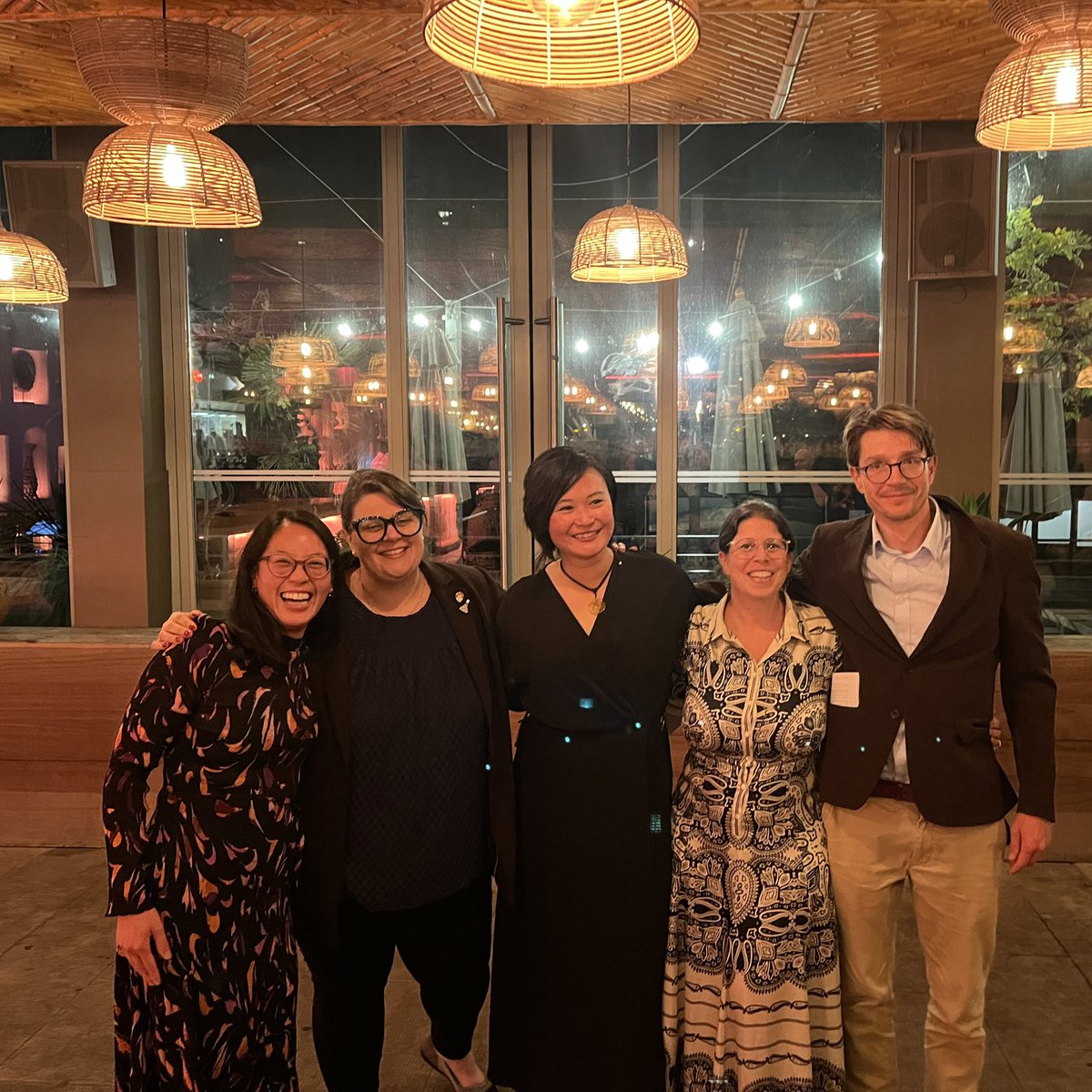Chloé Yeung (@ccstorytime) on Twitter photo Rupert Timpl awardees past and present 🙋🏻♀️ #MBE2024 <a href="/NystromLab/">Nyström Lab</a> @NabaLabUIC <a href="/julieSdimartino/">Julie S Di Martino and Co</a> <a href="/tranejoan/">Joan Chang</a> #ECMatrix Rupert Timpl awardees past and present 🙋🏻♀️ #MBE2024 <a href="/NystromLab/">Nyström Lab</a> @NabaLabUIC <a href="/julieSdimartino/">Julie S Di Martino and Co</a> <a href="/tranejoan/">Joan Chang</a> #ECMatrix