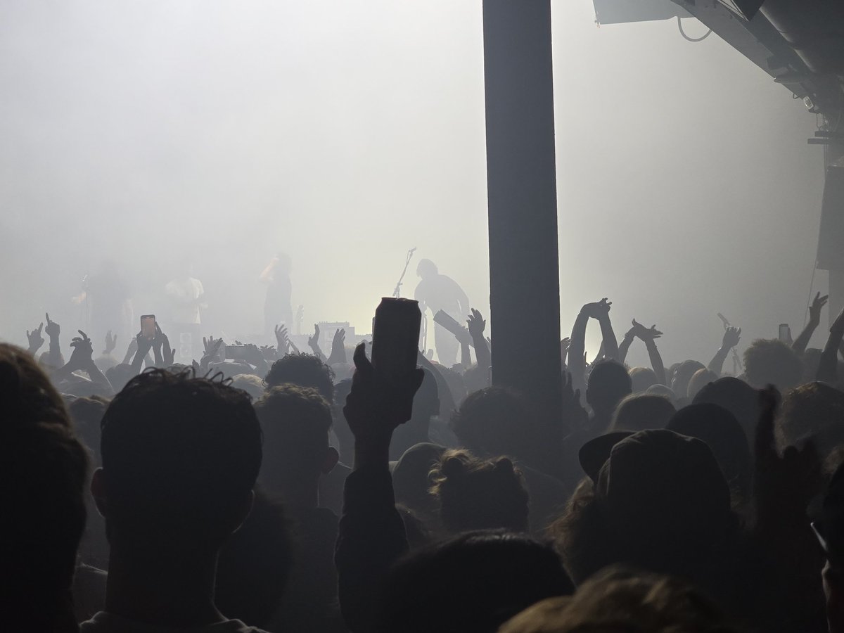 shihab (@aiomonitors) on Twitter photo 