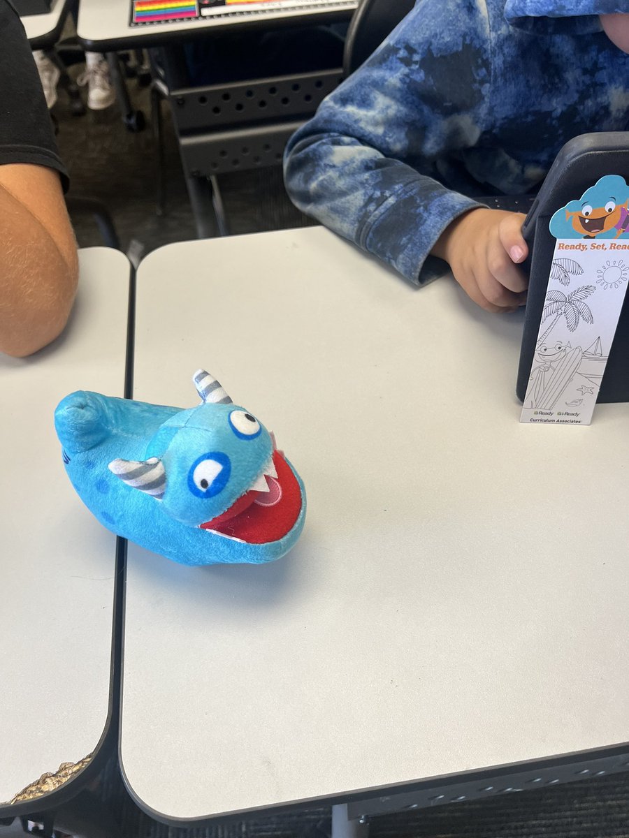 MrsCarranza403's tweet photo. Plory and Snargg joined our class today during our I-ready Math session #iReady https://t.co/qZFppFt7hI