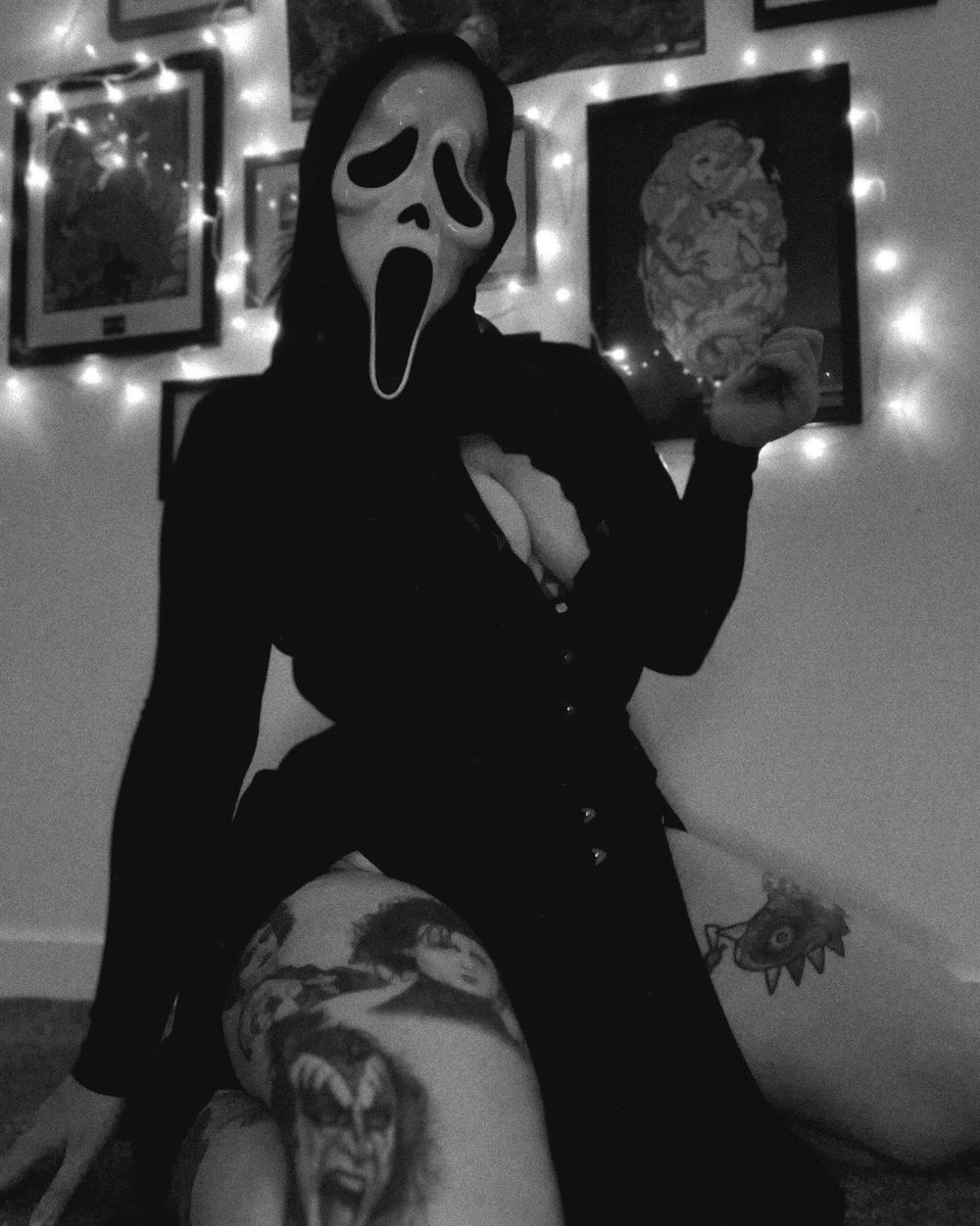 ___louiseviolet's tweet photo. Spooky szn 🎃 👻 https://t.co/qSlf2DHjrO