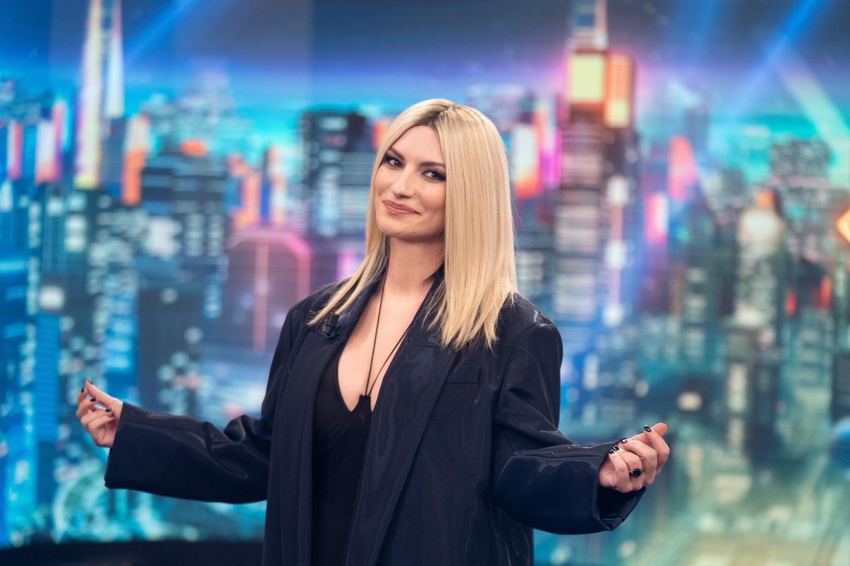LauraPausini's tweet image. Que noche más divertida en @El_Hormiguero 
Gracias Pablo ❤️
#PausiniEH