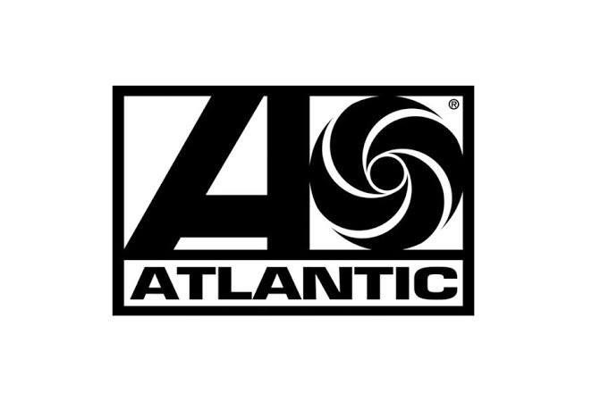 kchartsmaster's tweet image. ROSÉ has signed with Atlantic Records.